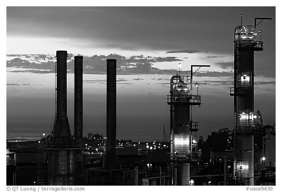 Chimneys of ConocoPhillips Oil Refinery, Rodeo. San Pablo Bay, California, USA
