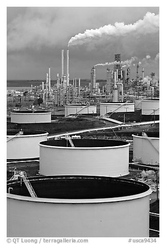 Storage citerns and piples, ConocoPhillips  Refinery,  Rodeo. San Pablo Bay, California, USA (black and white)