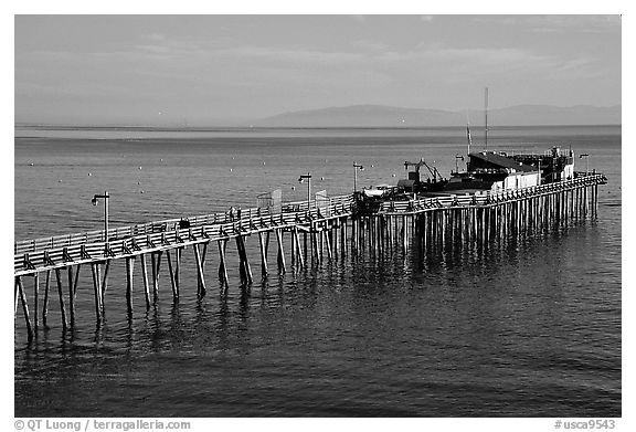 Pier, Capitola. Capitola, California, USA (black and white)