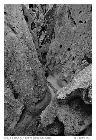 Slot canyon, Hole-in-the-wall. Mojave National Preserve, California, USA (black and white)
