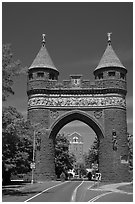 Soldiers and Sailors Memorial Arch, first triumphal arch in the United States. Hartford, Connecticut, USA (black and white)