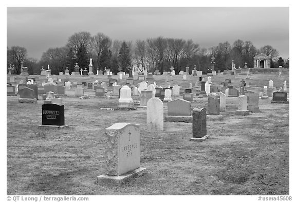 Cemetery in winter. Salem, Massachussets, USA