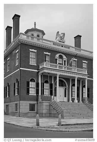 Custom House with eagle representing US government, Salem Maritime National Historic Site. Salem, Massachussets, USA (black and white)