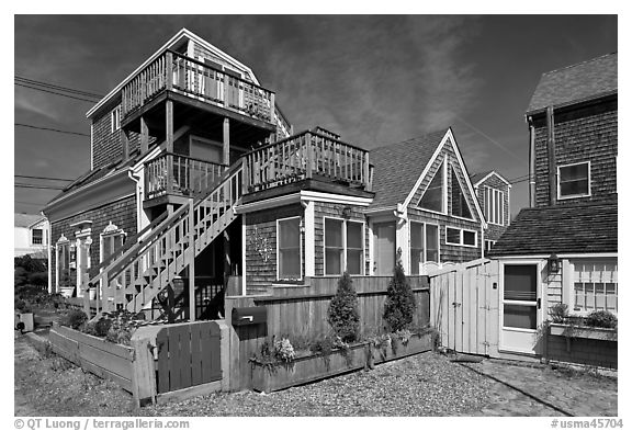 Beach and houses, Provincetown. Cape Cod, Massachussets, USA (black and white)