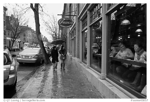 Charles Street on rainy day, Beacon Hill. Boston, Massachussets, USA (black and white)
