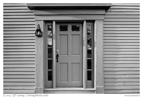 Door of Samuel Brooks House, Minute Man National Historical Park. Massachussets, USA (black and white)