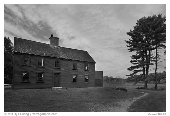 Meriam House, sunset, Minute Man National Historical Park. Massachussets, USA (black and white)