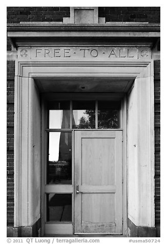 Bunker Hill library door, lintel inscribed free to all, Charlestown. Boston, Massachussets, USA (black and white)