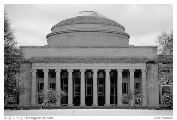Main entrance of the Massachussetts Institute of Technology. Boston, Massachussets, USA (black and white)