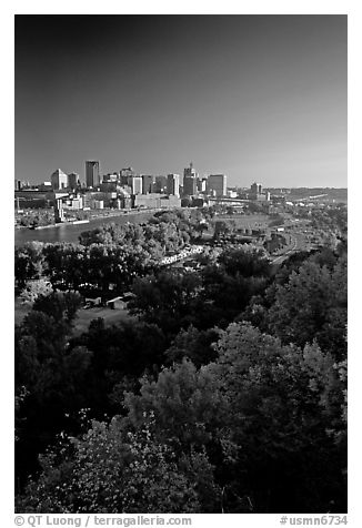Saint Paul and the Mississipi River, early morning. Minnesota, USA (black and white)