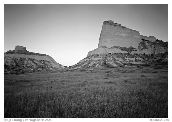 Scotts Bluff, Mitchell Pass, and South Bluff with the warm light of sunrise. Scotts Bluff National Monument. USA (black and white)
