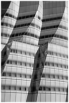 Curves evoking sails in IAC building. NYC, New York, USA (black and white)