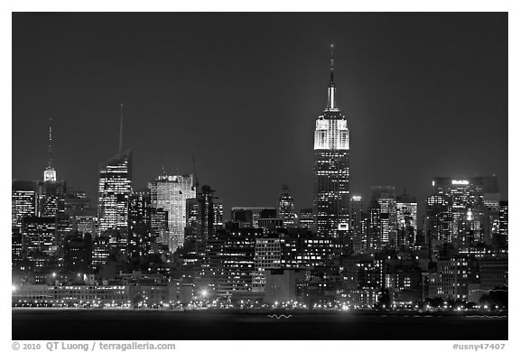 Mid-town Manhattan skyline by night. NYC, New York, USA (black and white)