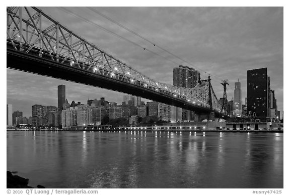 Queensboro bridge and Manhattan at dawn. NYC, New York, USA