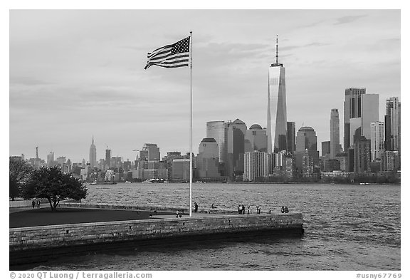 Manhattan skyline with One World Trade Center. NYC, New York, USA (black and white)
