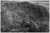 Echo Crater walls. Craters of the Moon National Monument and Preserve, Idaho, USA ( black and white)