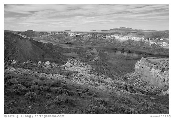 Cliffs and river valley. Upper Missouri River Breaks National Monument, Montana, USA (black and white)
