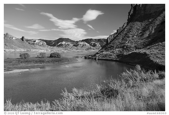 River bend and island near Valley of the Walls. Upper Missouri River Breaks National Monument, Montana, USA (black and white)