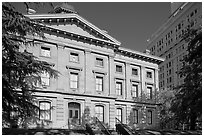 Pioneer Courthouse. Portland, Oregon, USA ( black and white)