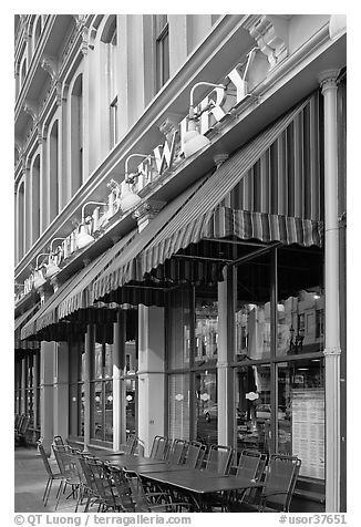 Brewery, downtown. Portland, Oregon, USA (black and white)