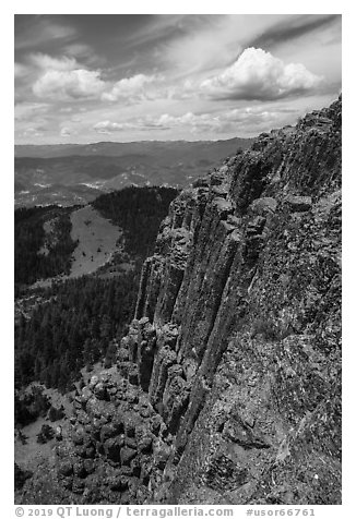 Pilot Rock side with columnar balsalt. Cascade Siskiyou National Monument, Oregon, USA (black and white)
