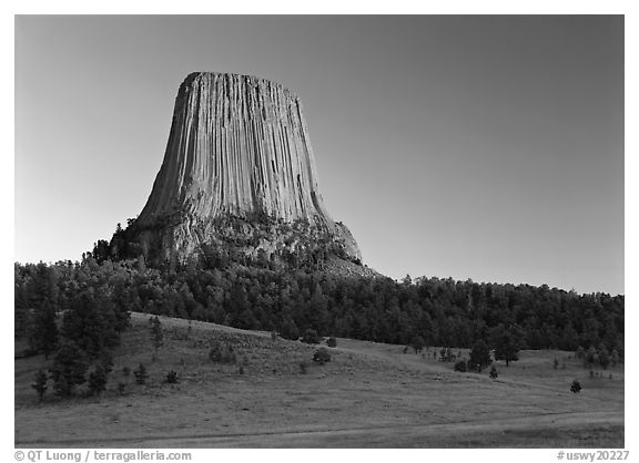 Phonolite porphyry monolith, sunset, Devils Tower National Monument. Wyoming, USA (black and white)