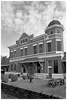 Old depot museum. Selma, Alabama, USA (black and white)