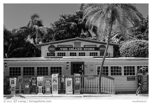 General store, Captiva Island. Florida, USA (black and white)