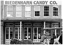 Horse carriage in front of Biedenharn Candy building. Vicksburg, Mississippi, USA (black and white)