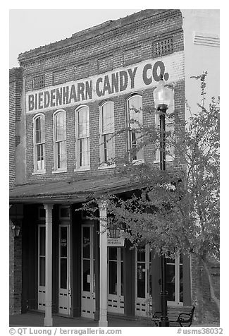 Biedenharn Candy building, where Coca-Cola was first bottled. Vicksburg, Mississippi, USA (black and white)