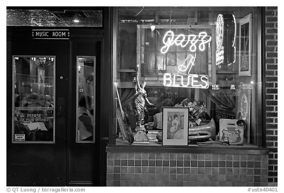 Storefront of bar with Jazz and Blues life performances. Memphis, Tennessee, USA (black and white)
