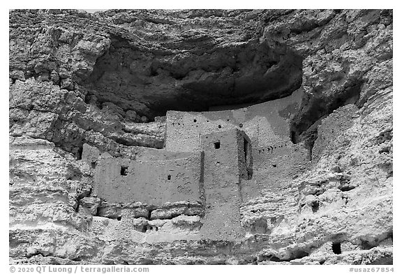 Montezuma Castle, Montezuma Castle National Monument. Arizona, USA (black and white)