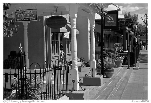 Stores, old town. Albuquerque, New Mexico, USA (black and white)