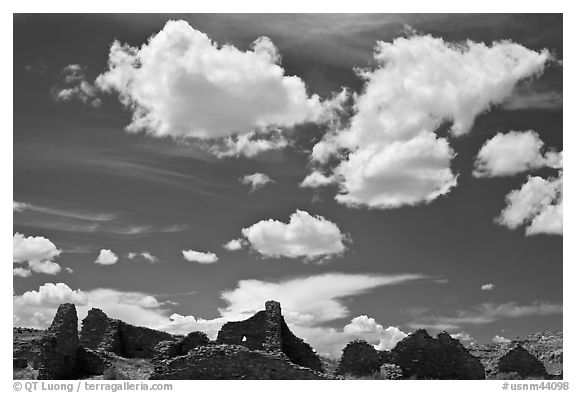 Pueblo Del Arroyo and clouds. Chaco Culture National Historic Park, New Mexico, USA (black and white)