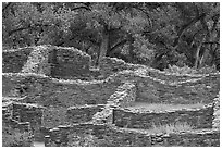 Masonery ruin walls. Aztek Ruins National Monument, New Mexico, USA ( black and white)