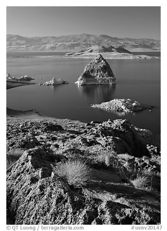 Shoreline and Pyramid. Pyramid Lake, Nevada, USA (black and white)