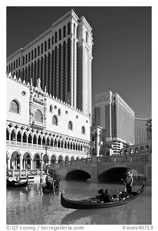 Gonodla and Venetian casino. Las Vegas, Nevada, USA