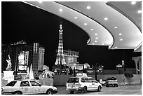 Taxis at hotel entrance, Paris Las Vegas. Las Vegas, Nevada, USA (black and white)