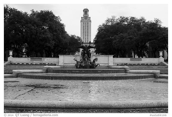 Basin and Texas Tower, University of Texas. Austin, Texas, USA (black and white)