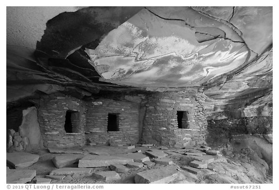 Fallen Roof Puebloan Ruin. Bears Ears National Monument, Utah, USA (black and white)