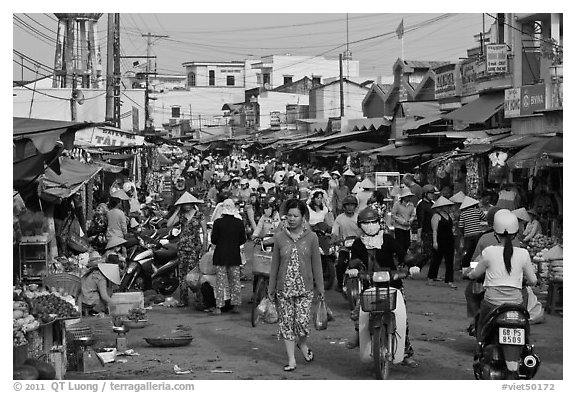 Crowds in public market, Duong Dong. Phu Quoc Island, Vietnam (black and white)