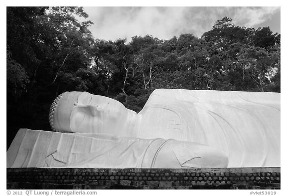 Tuong Phat Nam Buddha statue. Ta Cu Mountain, Vietnam (black and white)