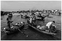 Market-goers, Cai Rang floating market. Can Tho, Vietnam (black and white)
