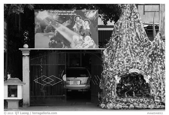 Spirit house and nativity. Vietnam (black and white)