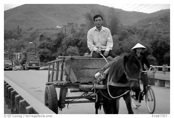 Horse carriage, Cao Bang. Northeast Vietnam (black and white)