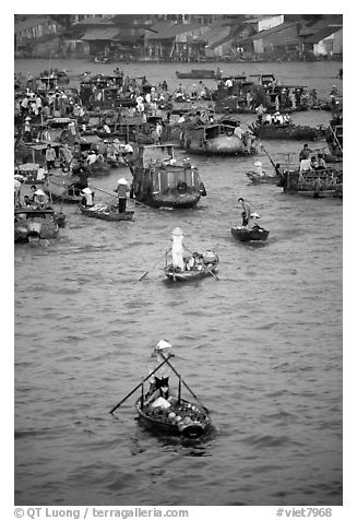 Boats at the Cai Rang floating market. Can Tho, Vietnam