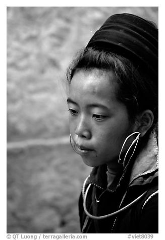 Black Hmong girl in everyday ethnic dress, Sapa. Vietnam