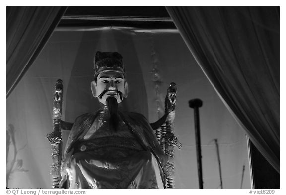 Statue of medieval Vietnam emperor. Hanoi, Vietnam