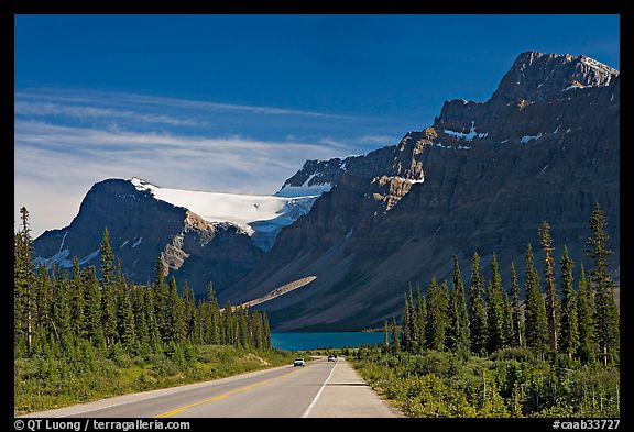 Road, Bow Lake, and Crowfoot Glacier, Icefieds Parkway. Banff National Park, Canadian Rockies, Alberta, Canada
