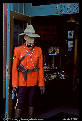 Mannequin representing a Canadian police at the entrance of a store. Victoria, British Columbia, Canada